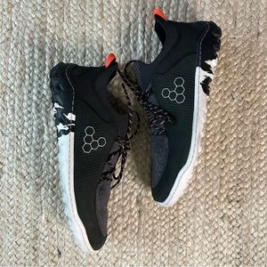 Vivo Barefoot: Barefoot Shoes - Tracker Decon Low FG2 Mens Size 9